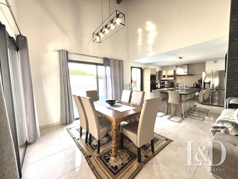 Maison Saint-Pée-sur-Nivelle - 4 chambres - 180m²