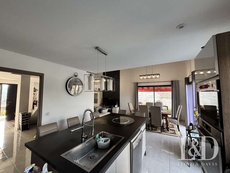 House Saint-Pée-sur-Nivelle - 4 bedrooms - 180m²