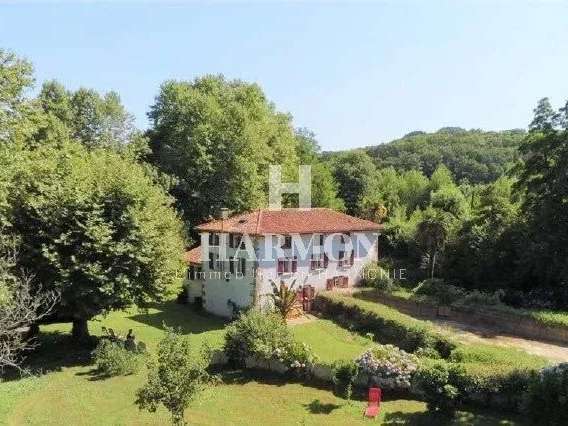 House Saint-Pée-sur-Nivelle