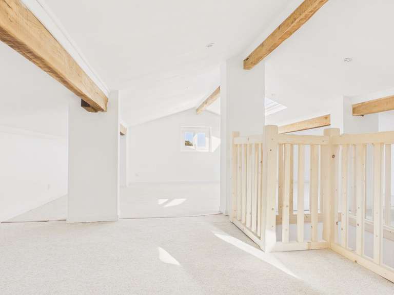 Maison Saint-Pée-sur-Nivelle - 5 chambres - 325m²