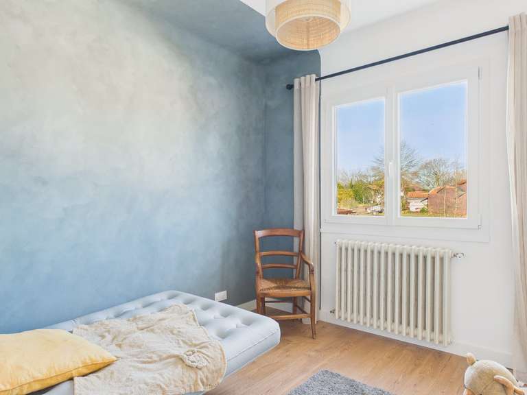 Maison Saint-Pée-sur-Nivelle - 5 chambres - 325m²