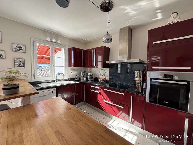 Maison Saint-Pée-sur-Nivelle - 100m²