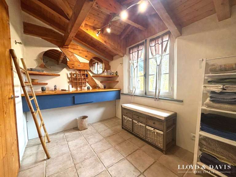Maison Saint-Pée-sur-Nivelle - 5 chambres - 280m²