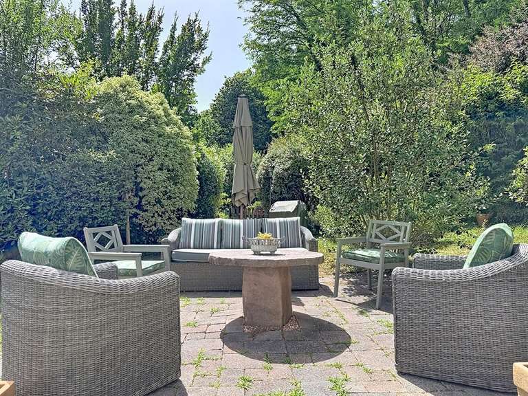 Maison Saint-Pée-sur-Nivelle - 5 chambres - 181m²