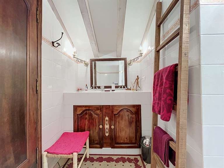 Maison Saint-Pée-sur-Nivelle - 5 chambres - 181m²