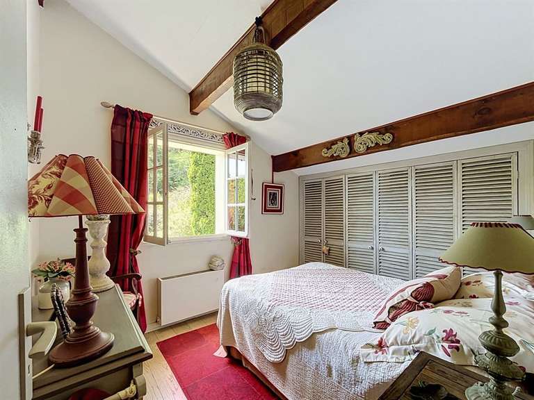 Maison Saint-Pée-sur-Nivelle - 5 chambres - 181m²