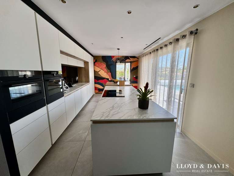 Maison Saint-Péray - 4 chambres - 322m²
