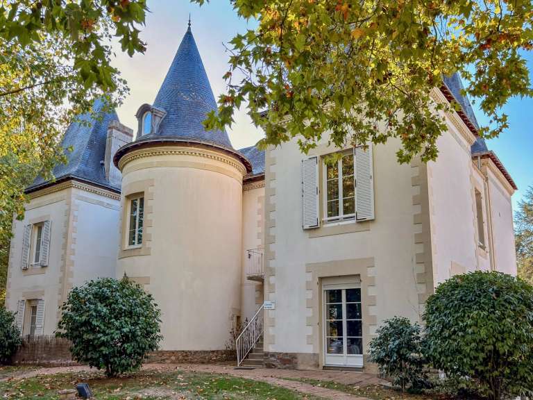 Château Saint-Père-en-Retz - 1301m²