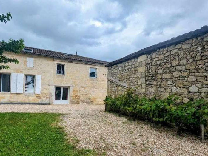 House Saint-Pey-d'Armens - 7 bedrooms