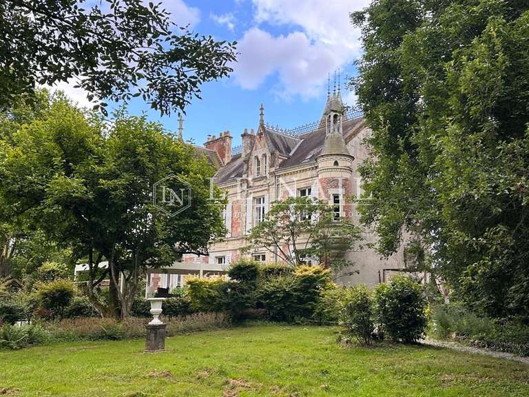 Castle Saint-Philbert-de-Grand-Lieu - 7 bedrooms - 450m²