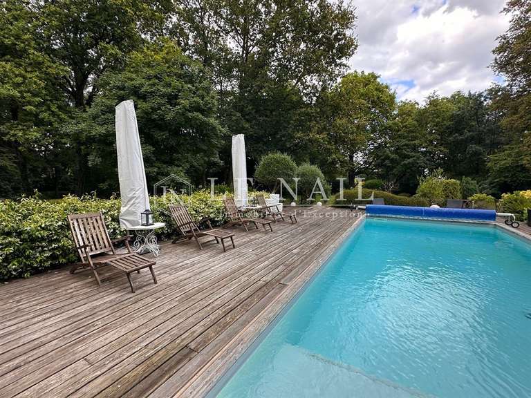 Castle Saint-Philbert-de-Grand-Lieu - 7 bedrooms - 450m²