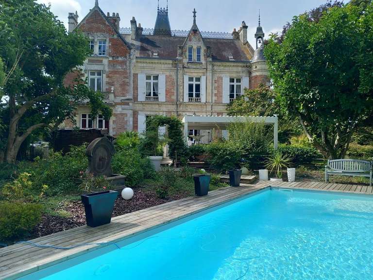 Castle Saint-Philbert-de-Grand-Lieu - 7 bedrooms - 450m²