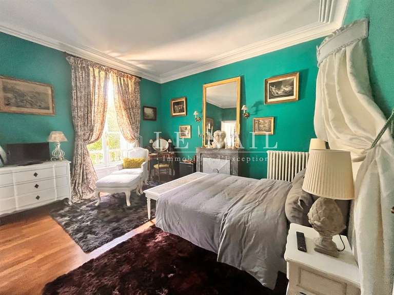 Castle Saint-Philbert-de-Grand-Lieu - 7 bedrooms - 450m²