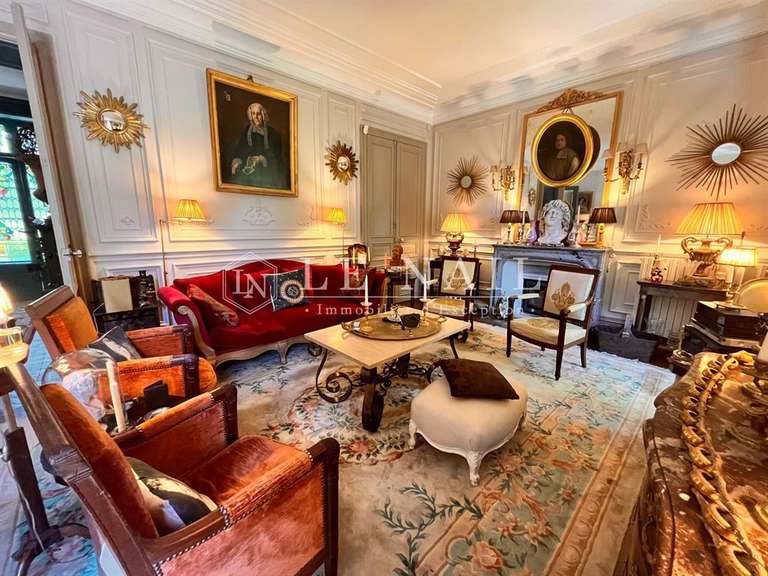 Castle Saint-Philbert-de-Grand-Lieu - 7 bedrooms - 450m²