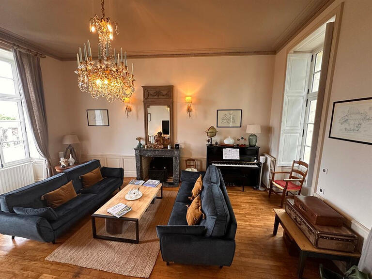 Maison Saint-Philbert-de-Grand-Lieu - 5 chambres - 215m²