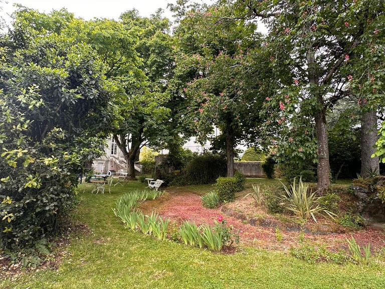 Maison Saint-Philbert-de-Grand-Lieu - 5 chambres - 215m²