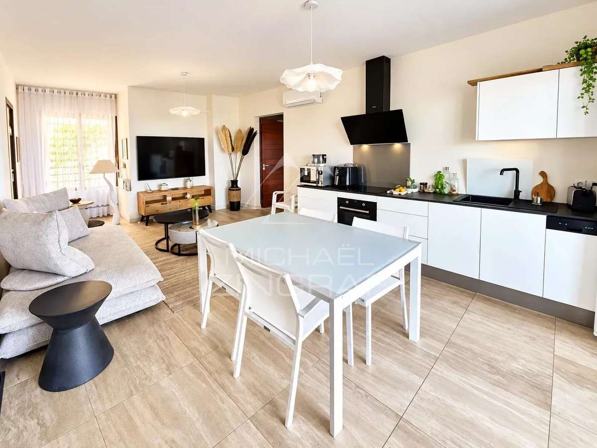Apartment Saint-Pierre