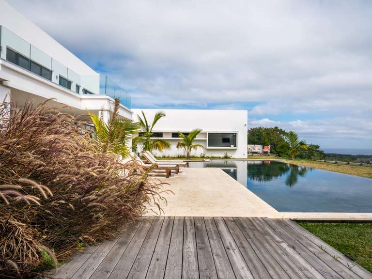 Property with Sea view Saint-Pierre - 4 bedrooms - 650m²