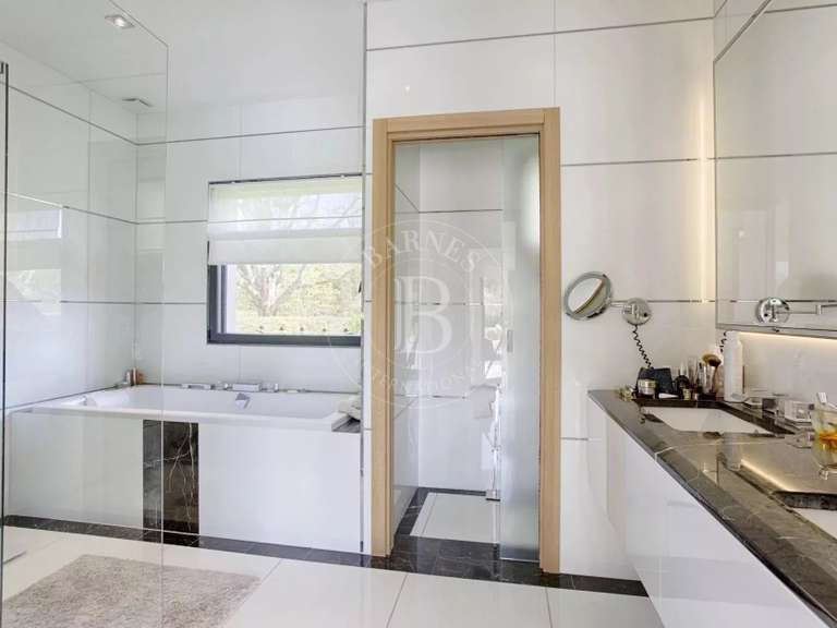 Maison Saint-Pierre-Azif - 6 chambres - 270m²