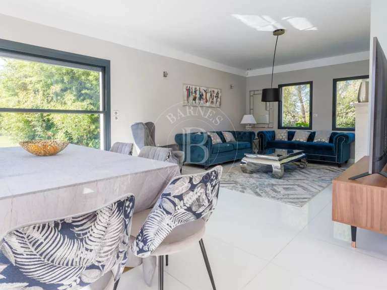 Maison Saint-Pierre-Azif - 6 chambres - 270m²