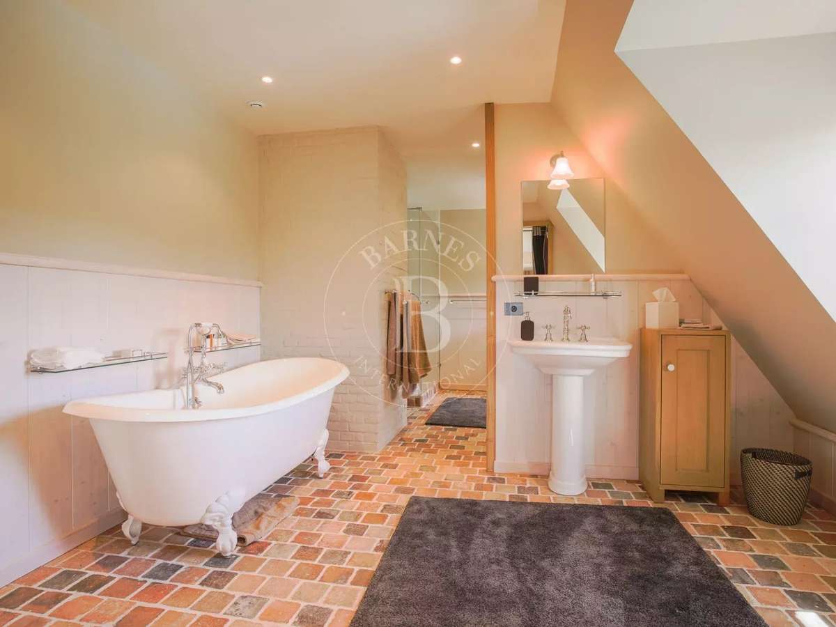 Property Saint-Pierre-Azif