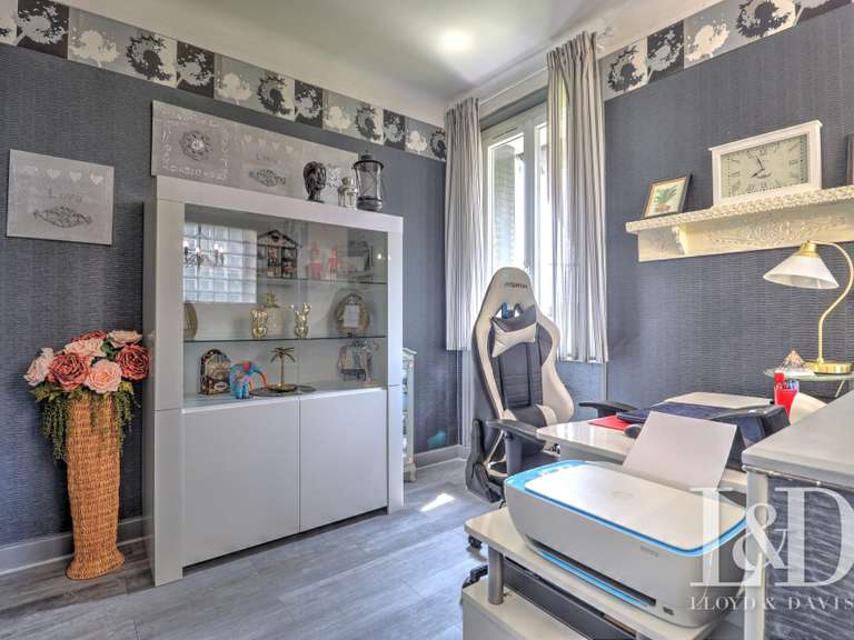 Maison Saint-Pierre-d'Albigny - 3 chambres - 212m²