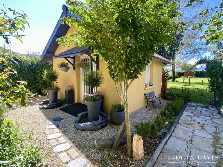 Maison Saint-Pierre-d'Albigny - 3 chambres - 212m²