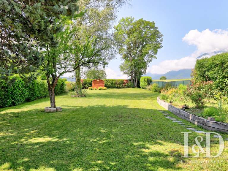 Maison Saint-Pierre-d'Albigny - 3 chambres - 212m²