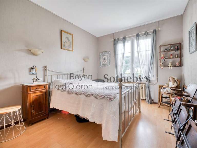 Maison Saint-Pierre-d'Oléron - 6 chambres - 208m²