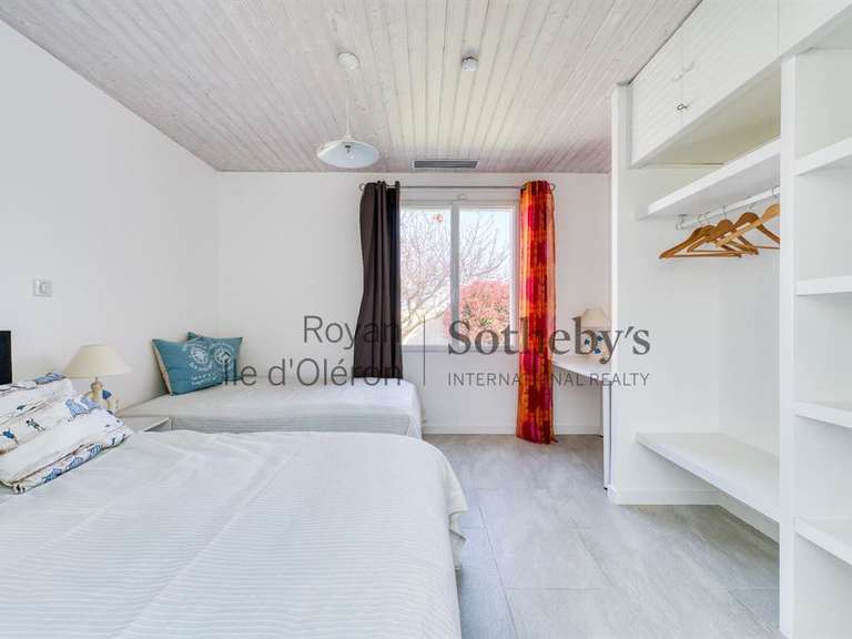 House Saint-Pierre-d'Oléron - 4 bedrooms - 159m²