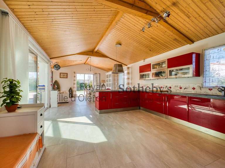 House Saint-Pierre-d'Oléron - 4 bedrooms - 159m²