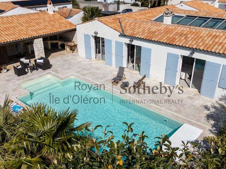 House Saint-Pierre-d'Oléron - 4 bedrooms - 159m²