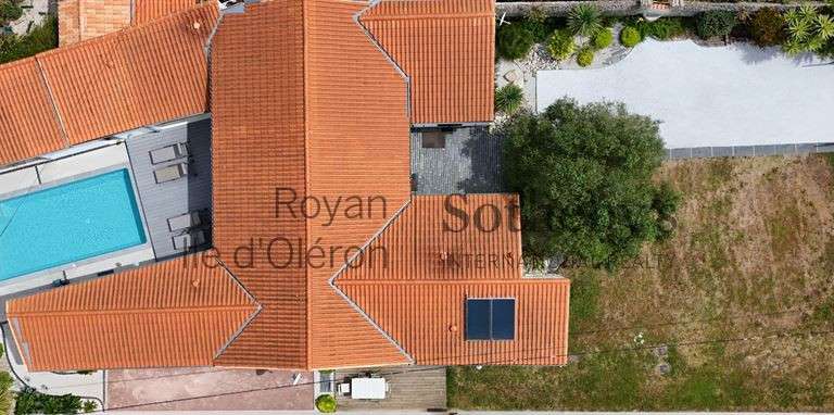 House Saint-Pierre-d'Oléron - 4 bedrooms - 250m²