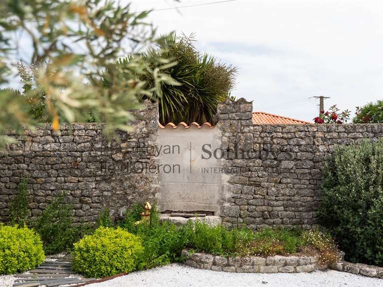House Saint-Pierre-d'Oléron - 4 bedrooms - 250m²