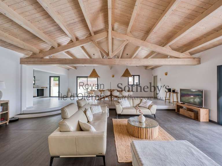 House Saint-Pierre-d'Oléron - 4 bedrooms - 250m²