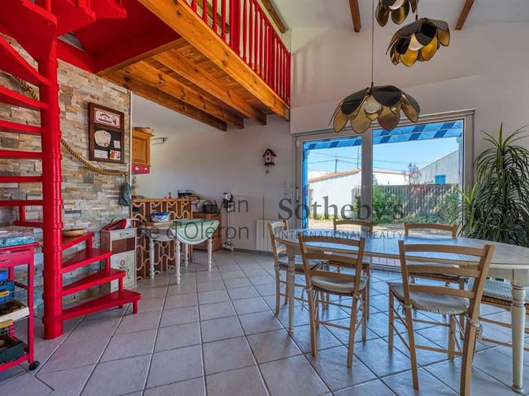 House Saint-Pierre-d'Oléron - 4 bedrooms - 150m²