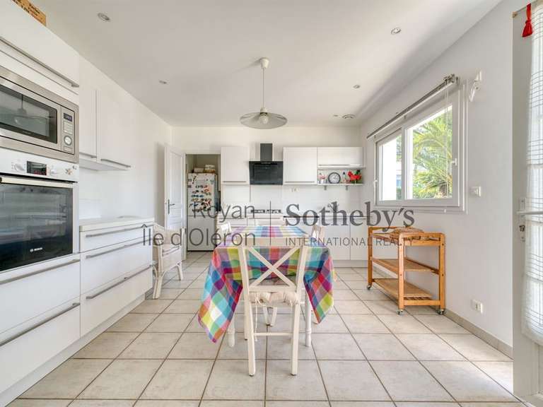 Maison Saint-Pierre-d'Oléron - 4 chambres - 165m²