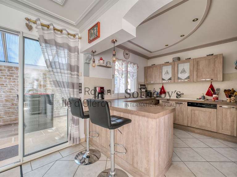 Maison Saint-Pierre-d'Oléron - 3 chambres - 138m²
