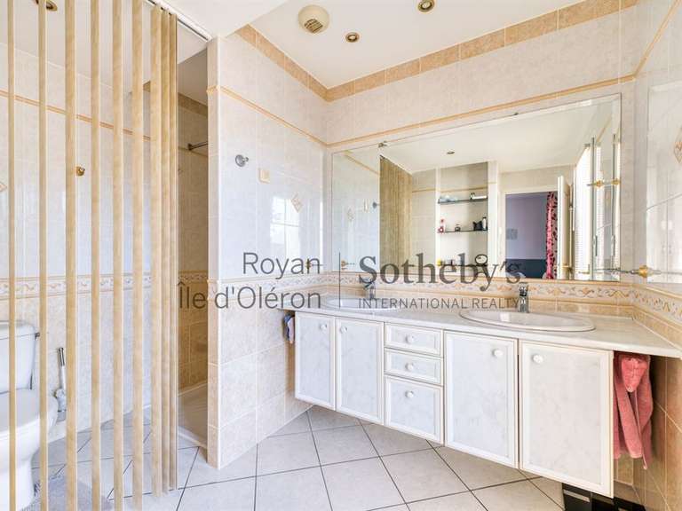 Maison Saint-Pierre-d'Oléron - 3 chambres - 138m²
