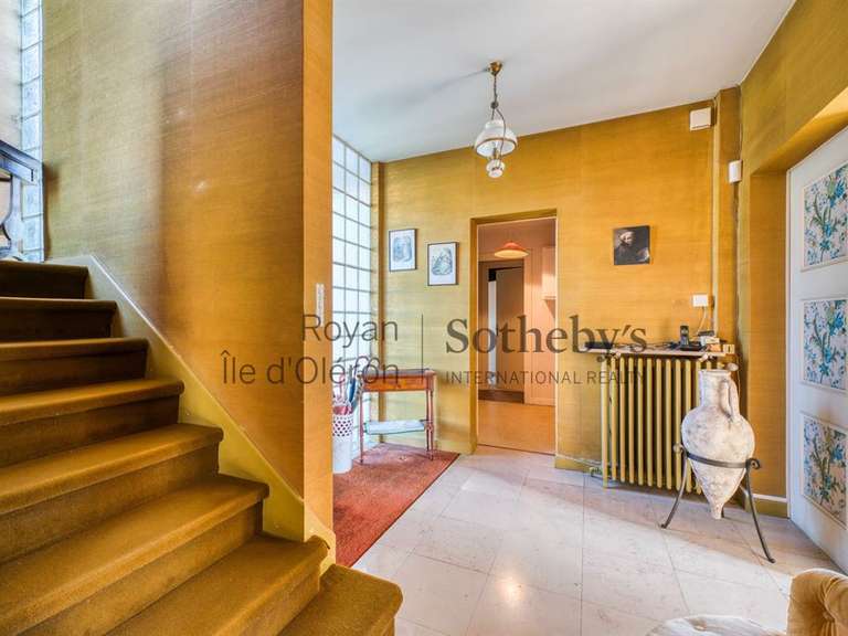 Maison Saint-Pierre-d'Oléron - 5 chambres - 189m²