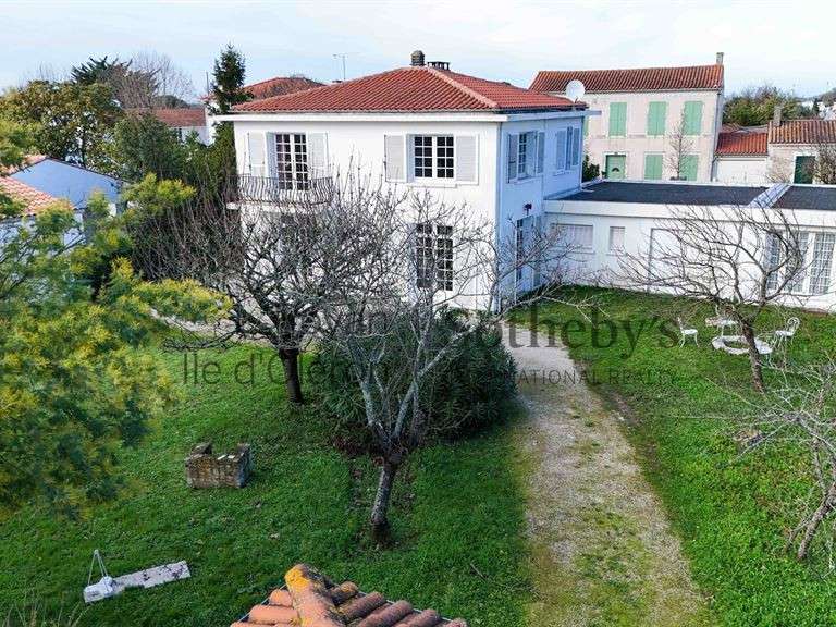 Maison Saint-Pierre-d'Oléron - 5 chambres - 189m²