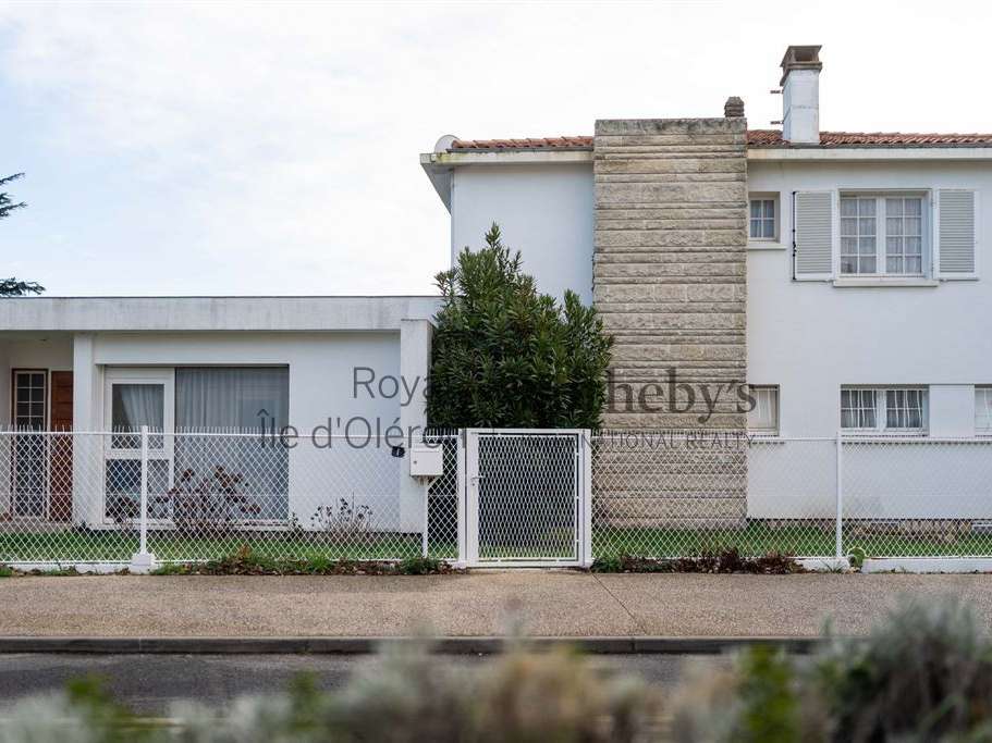 Maison Saint-Pierre-d'Oléron