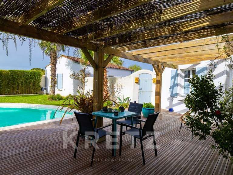 Maison Saint-Pierre-d'Oléron - 5 chambres - 203m²