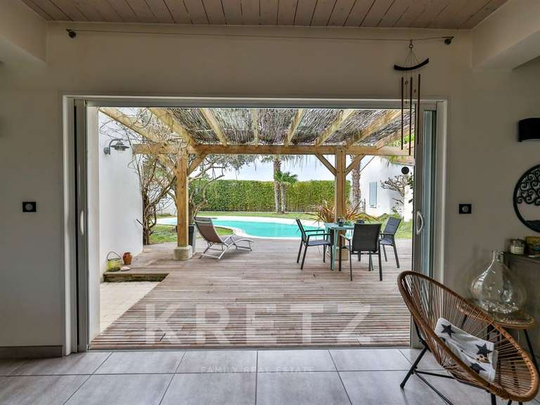 Maison Saint-Pierre-d'Oléron - 5 chambres - 203m²