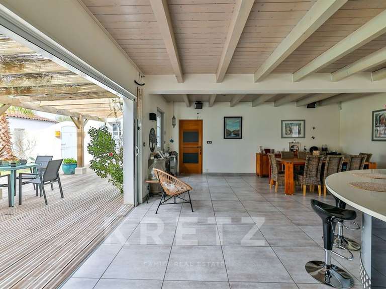 Maison Saint-Pierre-d'Oléron - 5 chambres - 203m²