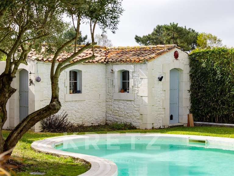 Maison Saint-Pierre-d'Oléron - 5 chambres - 203m²