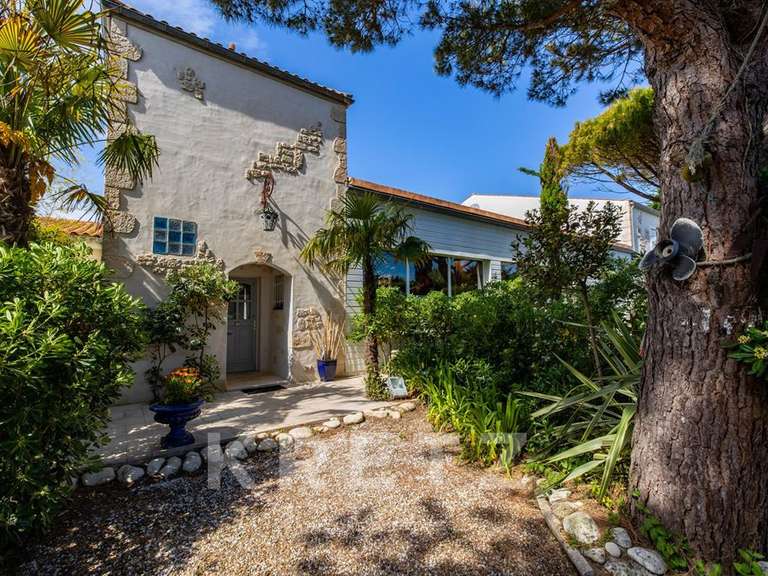 Maison Saint-Pierre-d'Oléron - 8 chambres - 400m²