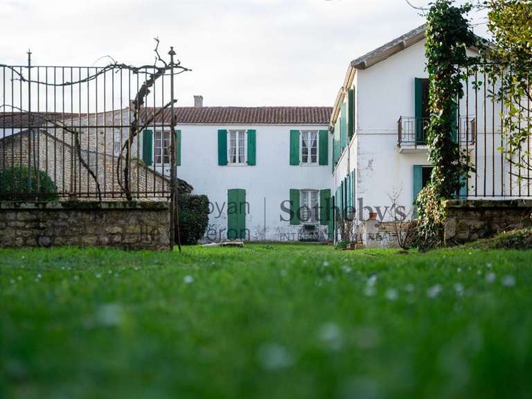 Maison Saint-Pierre-d'Oléron - 6 chambres - 368m²
