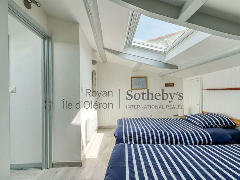Maison Saint-Pierre-d'Oléron - 5 chambres - 160m²