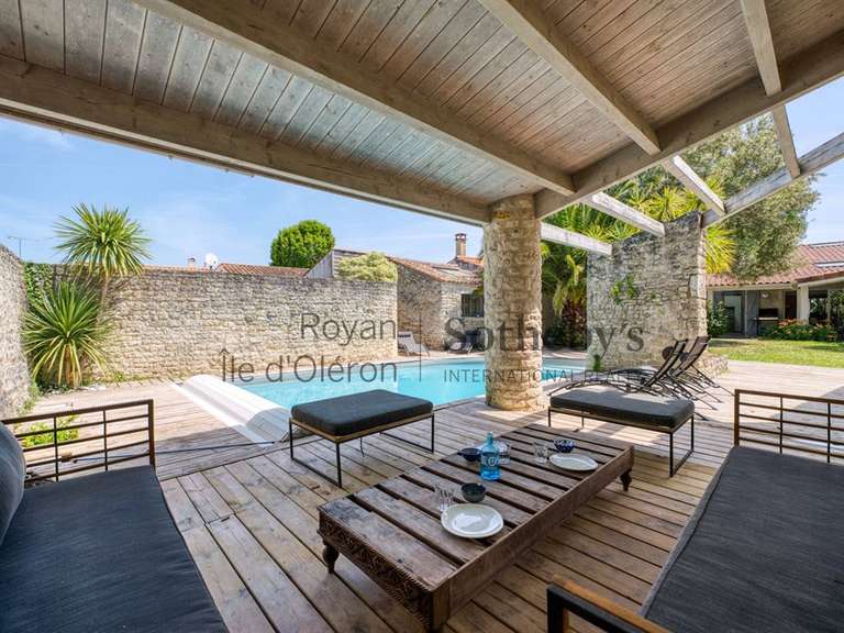 Maison Saint-Pierre-d'Oléron - 5 chambres - 160m²